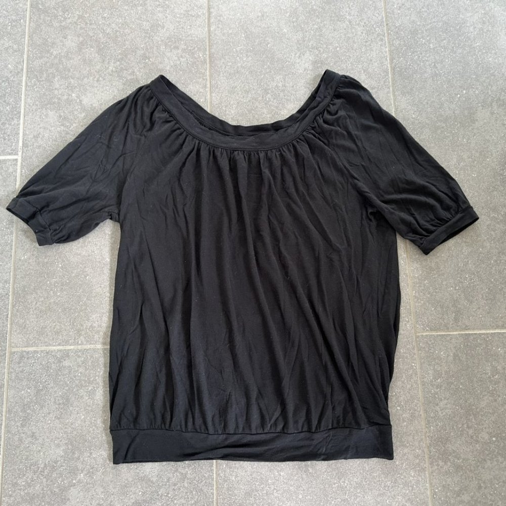 Anthropologie Round Neck Short Sleeve Top
